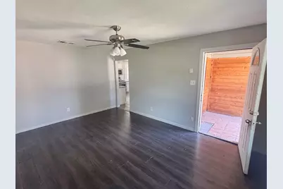 1910 Meadow Lane, Arlington, TX 76010 - Photo 2