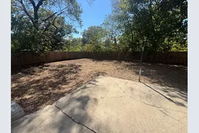1910 Meadow Lane, Arlington, TX 76010 - Photo 12