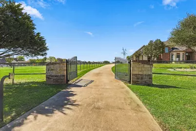 101 Rattling Antler Court, Azle, TX 76020 - Photo 2