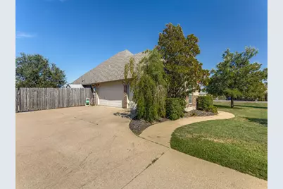 200 Lonesome Star Trail, Haslet, TX 76052 - Photo 2