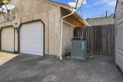 801 W Russell Avenue #103, Bonham, TX 75418 - Photo 30