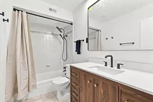 7638 Royal Ln, Dallas, TX 75230 - Photo 26