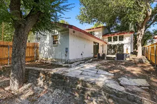7638 Royal Ln, Dallas, TX 75230 - Photo 32