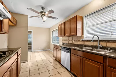 1241 College Parkway, Lewisville, TX 75077 - Photo 8