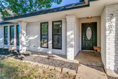 2507 Villanova Street, Arlington, TX 76018 - Photo 2