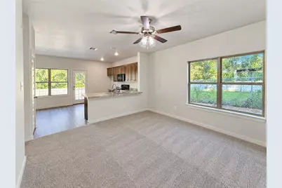 186 S Preston Street, Alvarado, TX 76009 - Photo 2