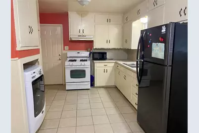507 W Smith Street, Cleburne, TX 76033 - Photo 6