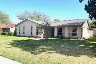 407 Cambridge Dr, Richardson, TX 75080 - Photo 1