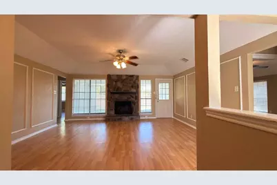 7213 Colgate Lane, Rowlett, TX 75088 - Photo 4