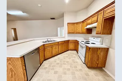 8055 Raleigh Drive, Fort Worth, TX 76123 - Photo 16