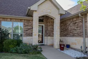 2301 Ians Ct, Abilene, TX 79606 - Photo 4