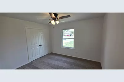 5700 Saddleback Circle, Haltom City, TX 76148 - Photo 10