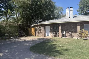 809 E 6th St, Irving, TX 75060 - Photo 1
