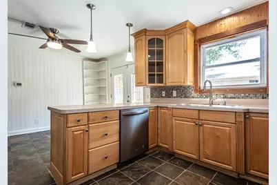 3074 Valwood Parkway, Farmers Branch, TX 75234 - Photo 6