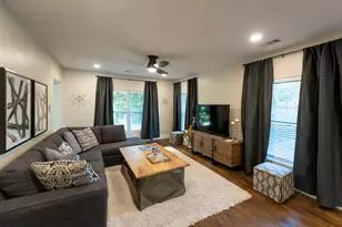 4514 Victor, Dallas, TX 75246 - Photo 1