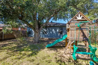1417 Yorkshire Street, Fort Worth, TX 76134 - Photo 40