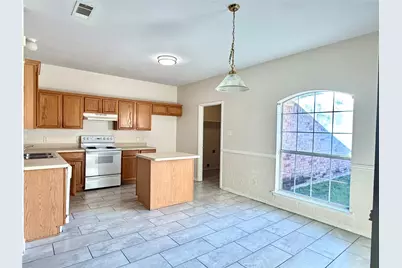1121 Doreen Street, White Settlement, TX 76108 - Photo 8