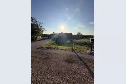 6117 Eagle Court, Joshua, TX 76058 - Photo 4