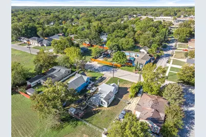 918 N Jefferson Street, Lancaster, TX 75146 - Photo 8