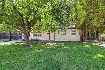 5885 Tracyne Drive, Westworth Village, TX 76114 - Photo 2