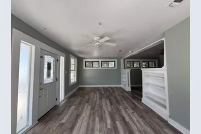 1300 N Oak Avenue, Mineral Wells, TX 76067 - Photo 6