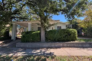 1300 N Oak Ave, Mineral Wells, TX 76067 - Photo 1