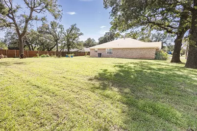 2065 J E Woody Road, Springtown, TX 76082 - Photo 24