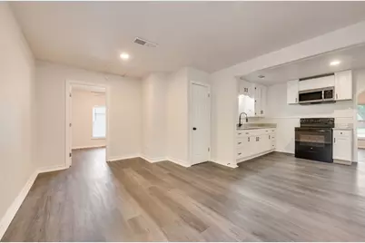 8324 Raymond Avenue, White Settlement, TX 76108 - Photo 16