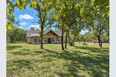245 Creek Crossing Street, Alvord, TX 76225 - Photo 2