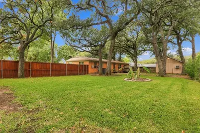 1233 Fair Oaks Drive, Irving, TX 75060 - Photo 14