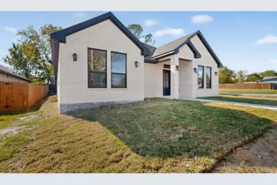 1309 N Breckenridge Street, Ennis, TX 75119 - Photo 2