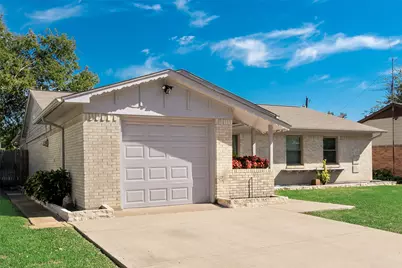 308 N Cottonwood Drive, Richardson, TX 75080 - Photo 2