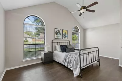 7001 Bentley Avenue, Fort Worth, TX 76137 - Photo 12