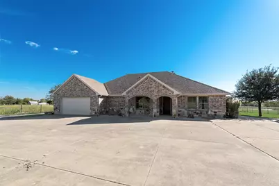 304 Canales Road, Nevada, TX 75173 - Photo 8