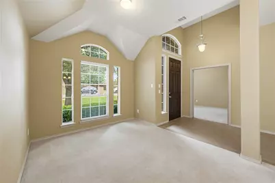 11 Beechcreek Drive, Edgecliff Village, TX 76134 - Photo 6