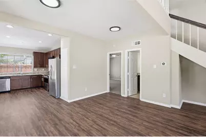 608 Fiesta Circle, Irving, TX 75063 - Photo 10