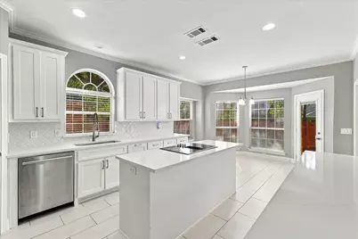 807 Woodside Court, Highland Village, TX 75077 - Photo 6
