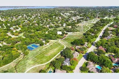 807 Woodside Court, Highland Village, TX 75077 - Photo 34