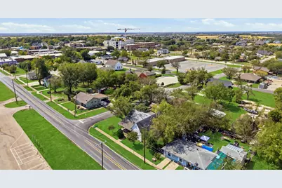 402 N Louisiana Drive, Celina, TX 75009 - Photo 2