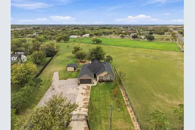 8409 Whispering Meadows Road, Burleson, TX 76058 - Photo 30