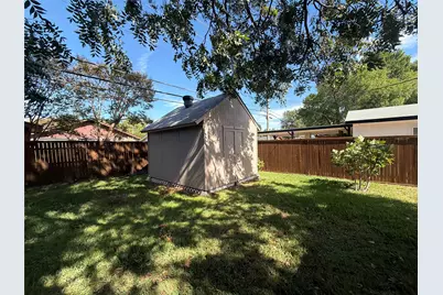 1819 Finley Road, Irving, TX 75062 - Photo 18