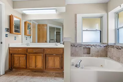 3648 Village Green Drive, Grand Prairie, TX 75052 - Photo 14