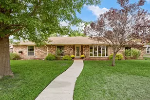 6525 Riviera Dr, North Richland Hills, TX 76180 - Photo 1