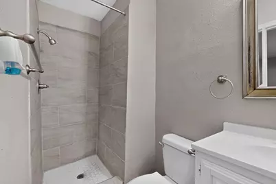 2978 Joanna Drive, Farmers Branch, TX 75234 - Photo 16