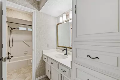 6737 Lake Shore Drive, Garland, TX 75044 - Photo 18