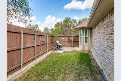 3617 Bluegrass Drive, Grand Prairie, TX 75052 - Photo 24