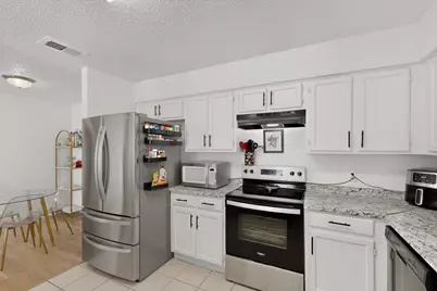 2608 Isbella Drive, Grand Prairie, TX 75052 - Photo 8