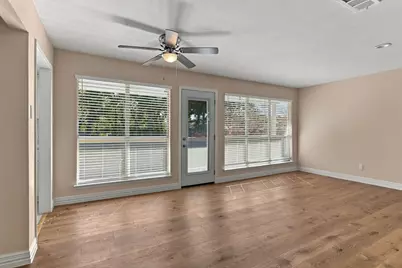 700 Bel Aire Crest, Irving, TX 75061 - Photo 8