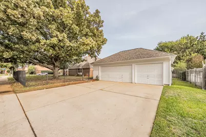 700 Strathmore Drive, Highland Village, TX 75077 - Photo 24