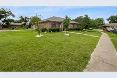 1822 Vine Drive, Garland, TX 75040 - Photo 2